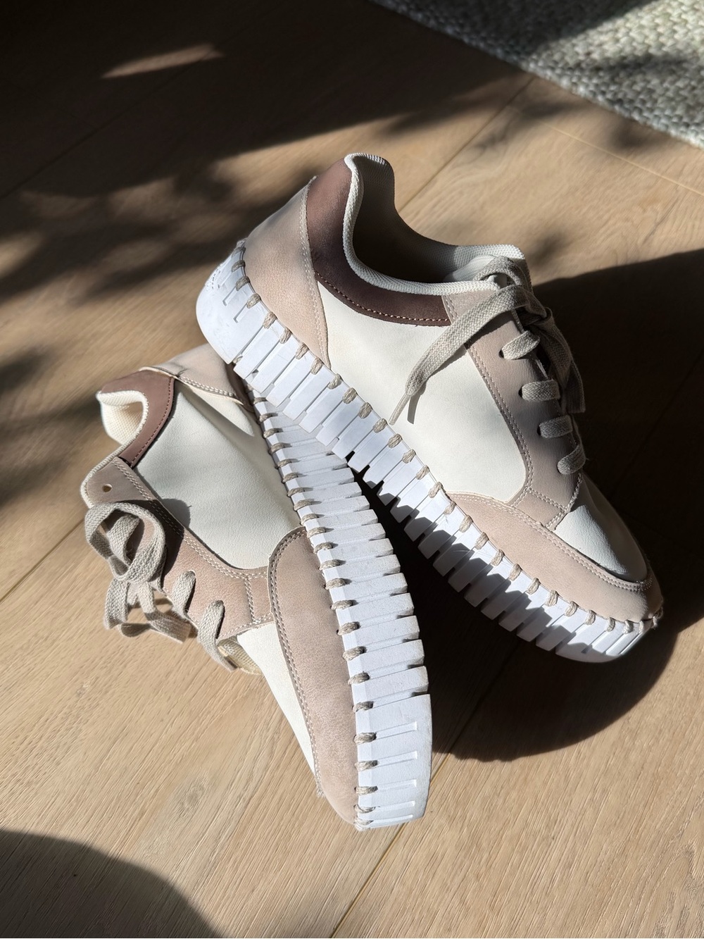 SNEAKERS-LACE UP TULIPS-LILY WHITE by ILSE JACOBSEN 4092